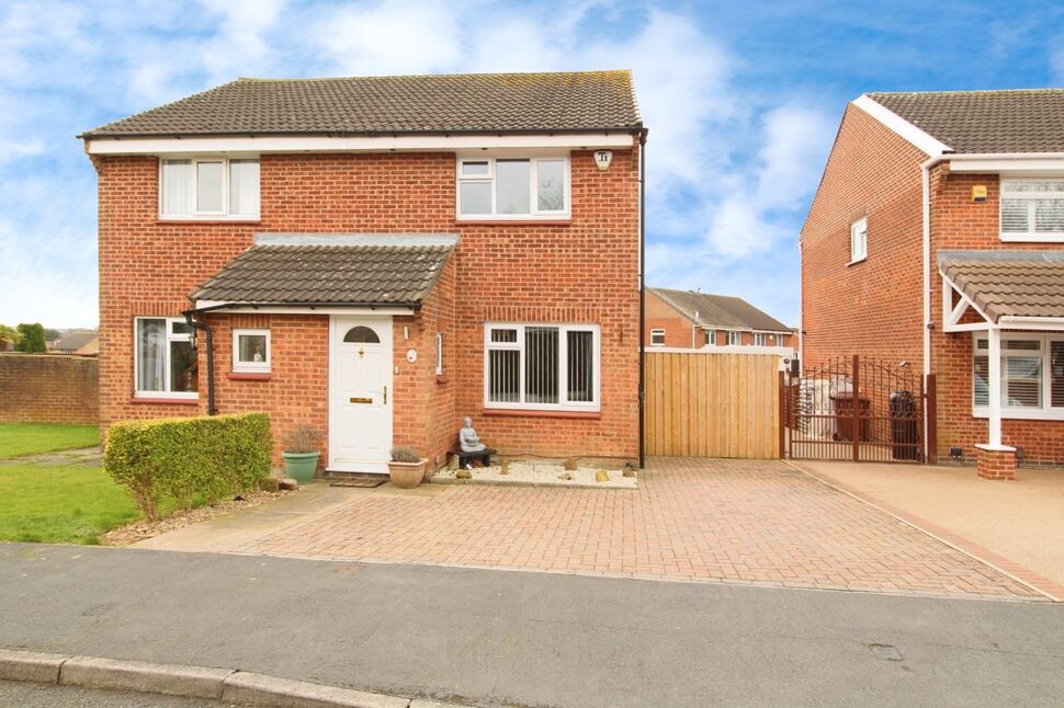 Main image of 2 bedroom Semi Detached House for sale, Hazel Avenue, Leeds, West Yorkshire, LS14