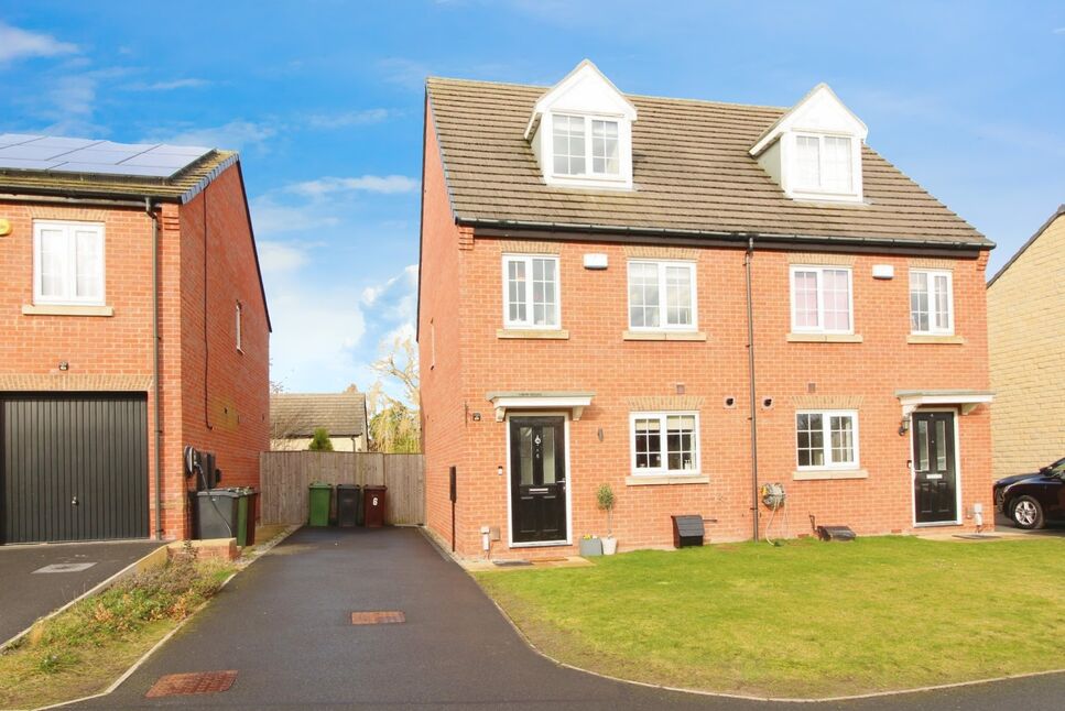 Main image of 3 bedroom Mid Terrace House for sale, Sycamore Avenue, Whinmoor, West Yorkshire, LS14