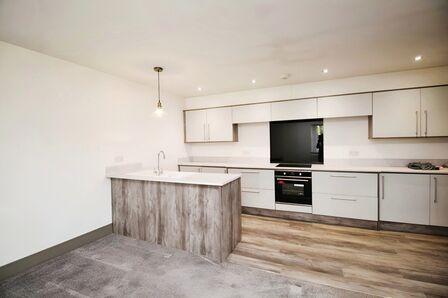 Pelton Fell, 2 bedroom  Flat to rent, £725 pcm