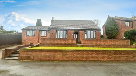 3 bedroom Detached Bungalow to rent