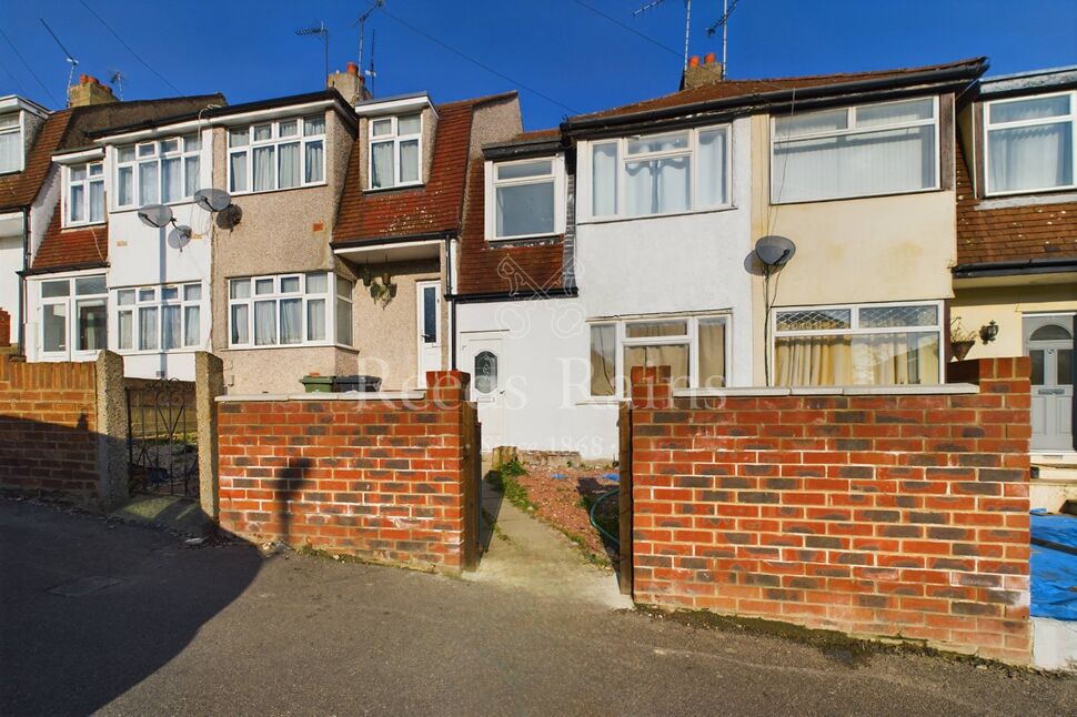 Main image of 3 bedroom Mid Terrace House for sale, Priory Place, Dartford, Kent, DA1