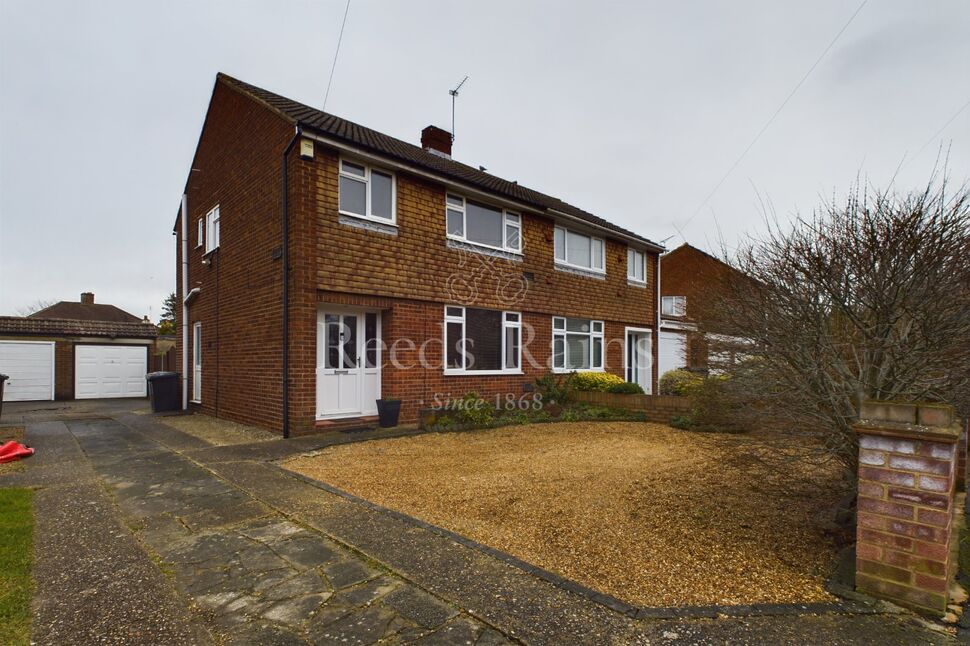 Main image of 3 bedroom Semi Detached House for sale, Gothic Close, Dartford, Kent, DA1