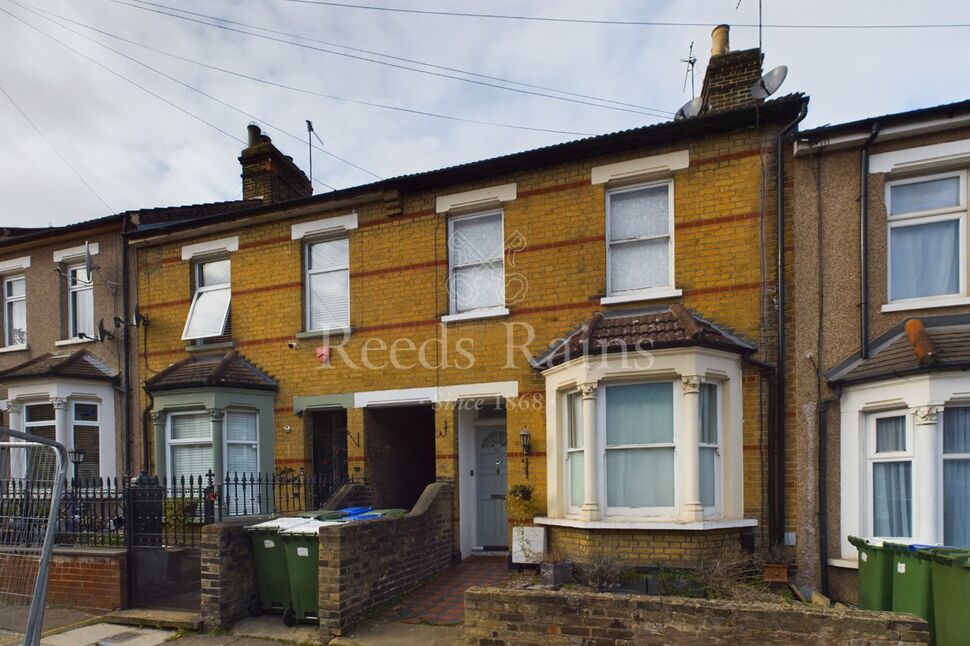 Main image of 2 bedroom Mid Terrace House for sale, Mayfield Road, Belvedere, DA17