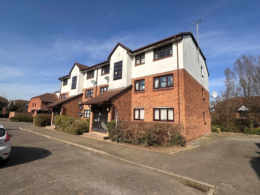 Main image of 1 bedroom  Flat for sale, Unicorn Walk, Greenhithe, Kent, DA9