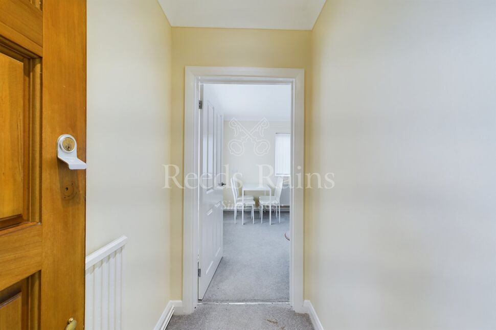 Main image of 1 bedroom  Flat to rent, Victoria Drive, South Darenth, Kent, DA4