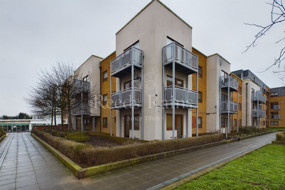 Main image of 2 bedroom  Flat for sale, North Star Boulevard, Greenhithe, Kent, DA9