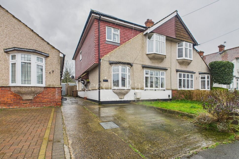 Main image of 5 bedroom Semi Detached House for sale, Devonshire Avenue, Dartford, Kent, DA1