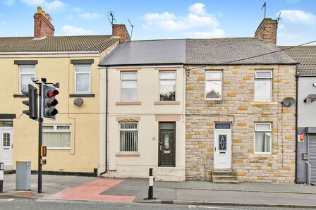 John Street North, 2 bedroom Mid Terrace House to rent, £650 pcm
