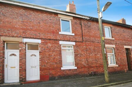 2 bedroom Mid Terrace House to rent