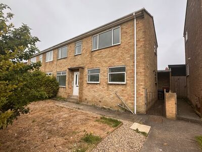 3 bedroom Semi Detached House to rent