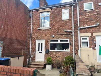 2 bedroom Mid Terrace House for sale