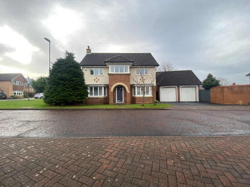 4 bedroom Detached House for sale