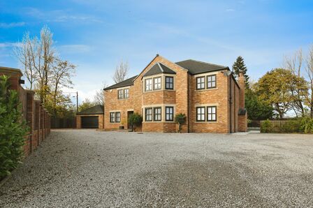 Browney, 4 bedroom Detached House to rent, £4,000 pcm