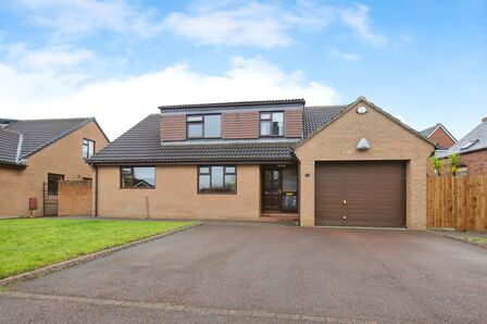 The Willows, 4 bedroom Detached Bungalow for sale, £475,000