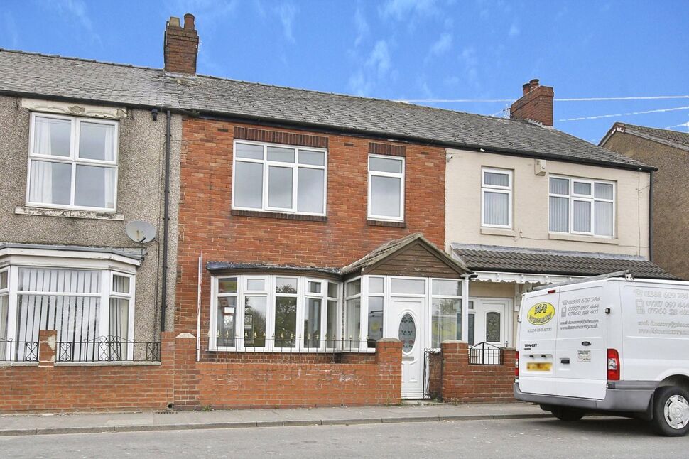 3 bedroom Mid Terrace House for sale