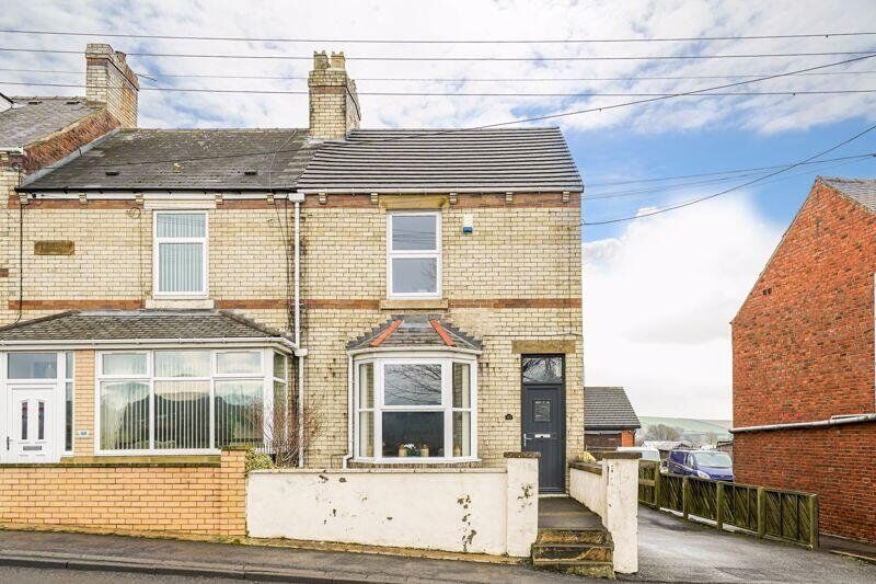 2 bedroom End Terrace House for sale