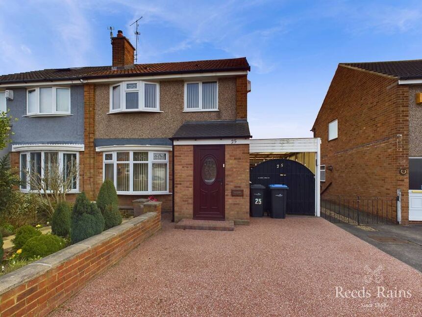 3 bedroom Semi Detached House for sale