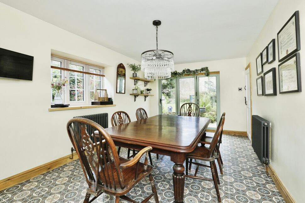 Dining Room / Snug