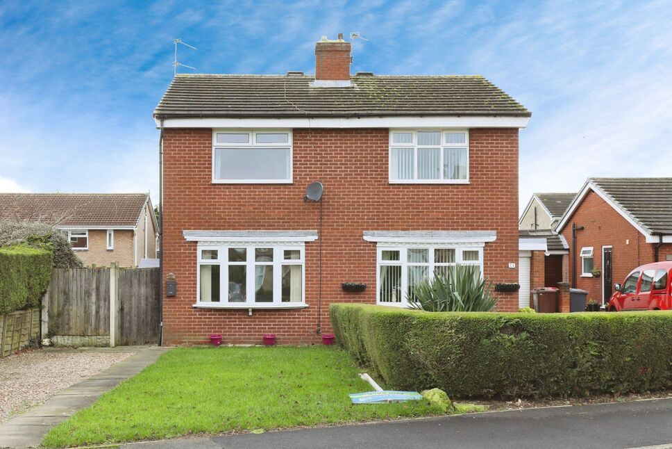 2 bedroom Semi Detached House for sale