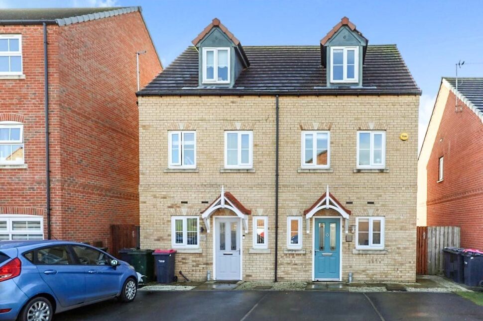 Main image of 3 bedroom Semi Detached House for sale, Clarke Avenue, Dinnington, South Yorkshire, S25