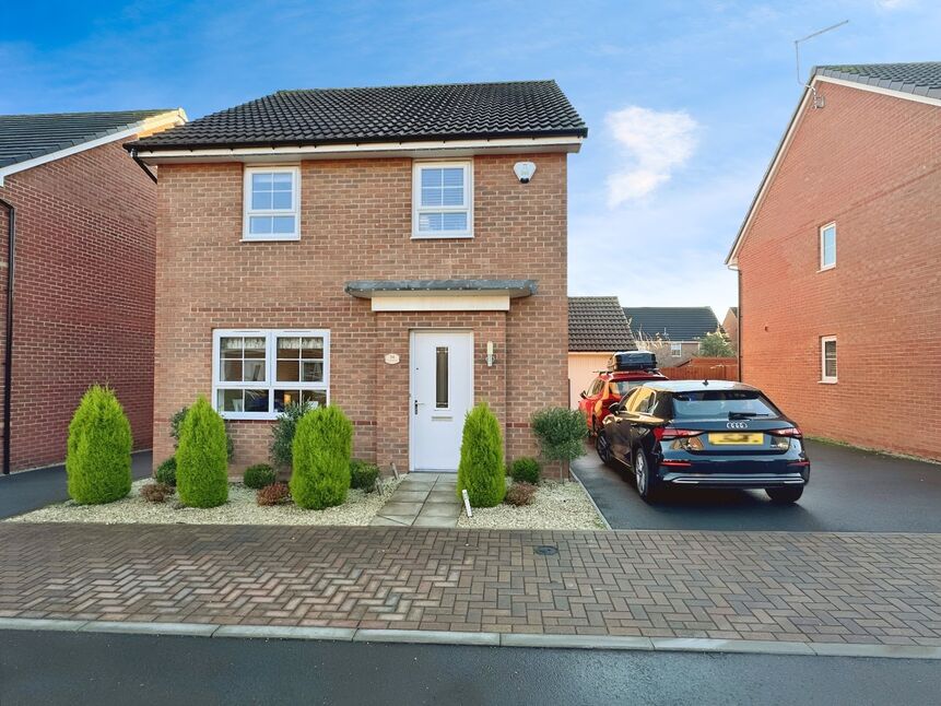 4 bedroom Detached House for sale