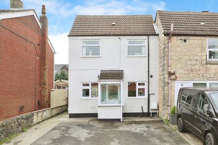 Barleycroft Lane, 2 bedroom End Terrace House for sale, £120,000