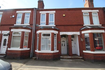 Windle Road, 3 bedroom Mid Terrace House to rent, £695 pcm