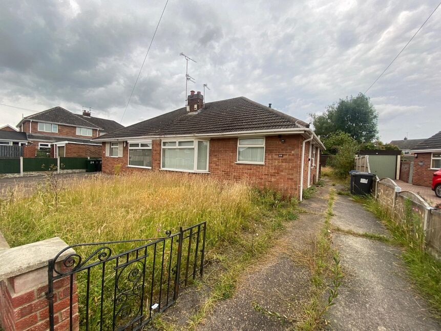 2 bedroom Semi Detached Bungalow for sale