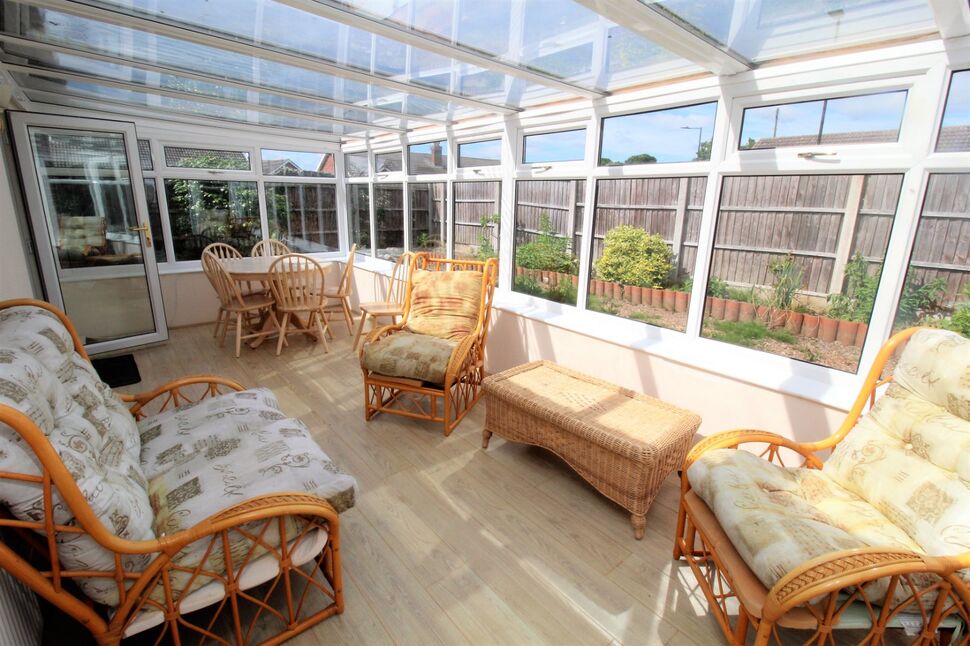 Conservatory / Dining Area