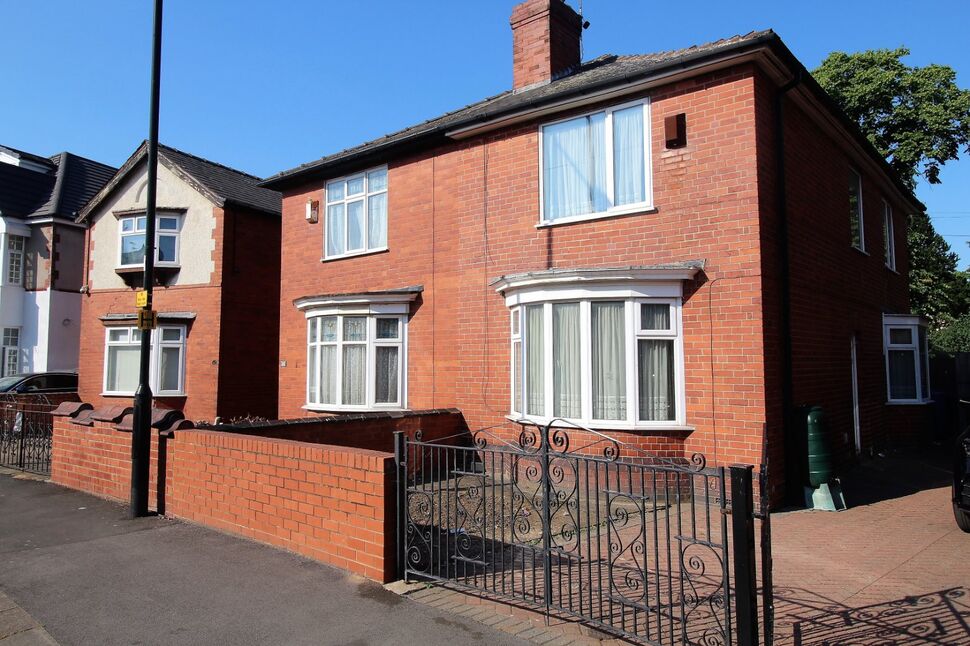 Main image of 3 bedroom Semi Detached House for sale, Chequer Road, Doncaster, South Yorkshire, DN1