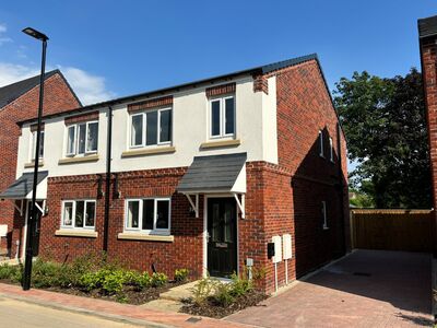 Fulwood Drive, 3 bedroom Semi Detached House for sale, £229,995