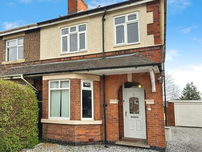 Silkmore Lane, 3 bedroom Semi Detached House to rent, £950 pcm