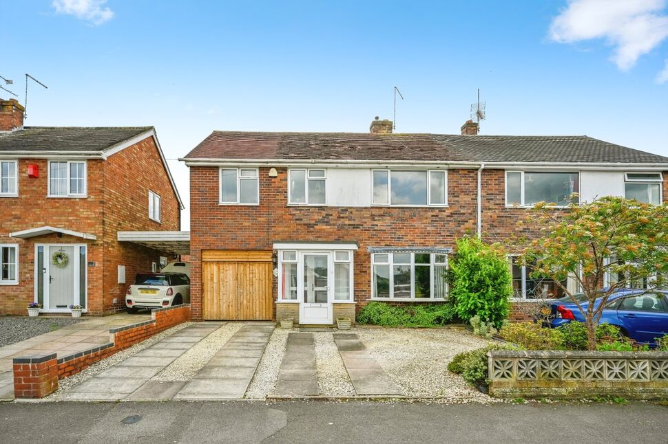 Main image of 5 bedroom Semi Detached House for sale, Farcroft Drive, Market Drayton, Shropshire, TF9