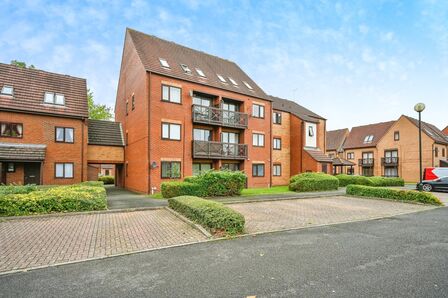 Peter James Court, 2 bedroom  Flat for sale, £120,000