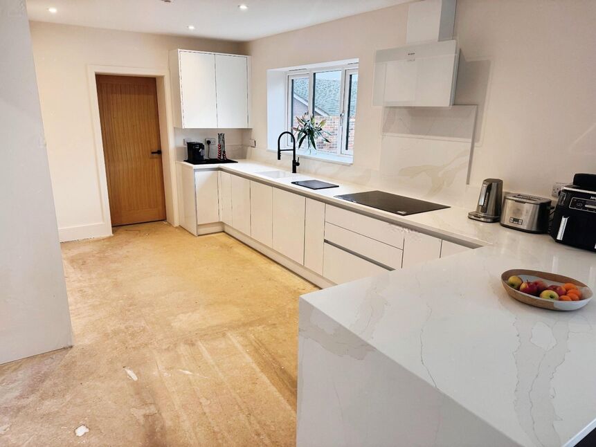 Kitchen Family Room