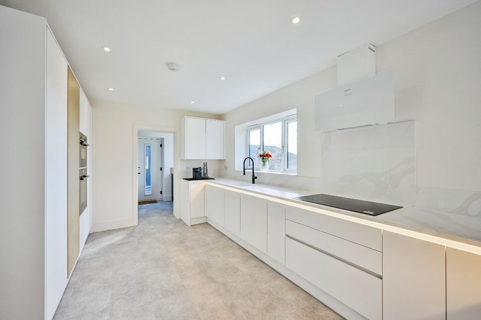 Kitchen Family Room