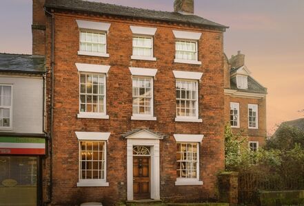 Shropshire Street, 6 bedroom Semi Detached House for sale, £400,000