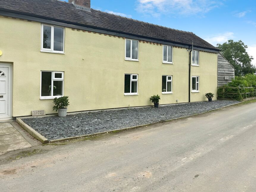 Main image of 5 bedroom Mid Terrace House to rent, Butt Lane, Ranton, Staffordshire, ST18