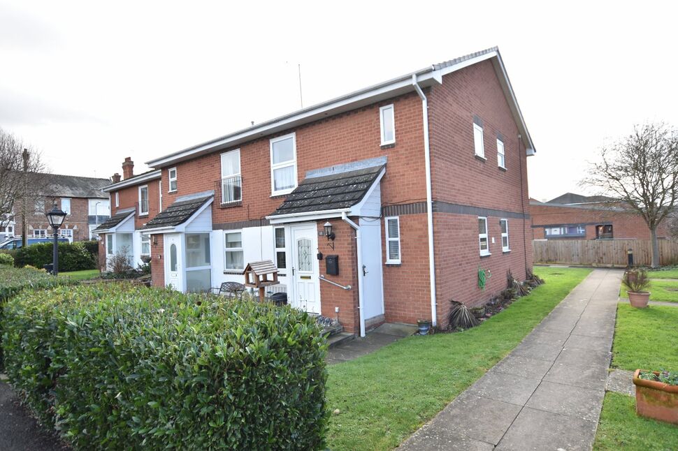 Main image of 1 bedroom  Flat for sale, Burford Gardens, Evesham, Worcestershire, WR11