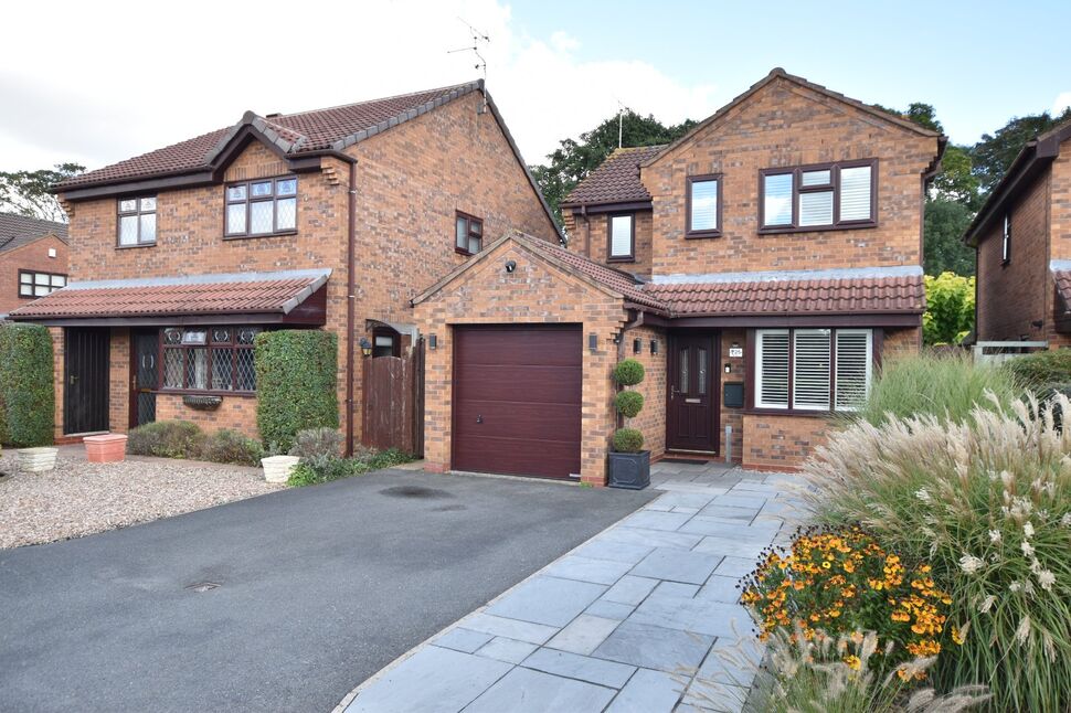 Main image of 3 bedroom Detached House for sale, Elmside, Worcestershire, WR11