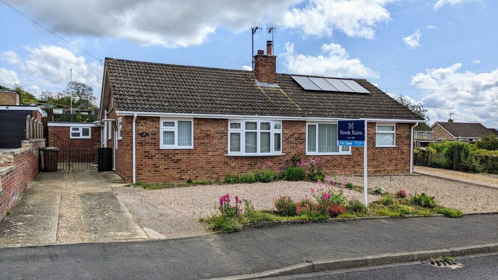 Main image of 3 bedroom Semi Detached Bungalow for sale, Evendene Road, Evesham, Worcestershire, WR11