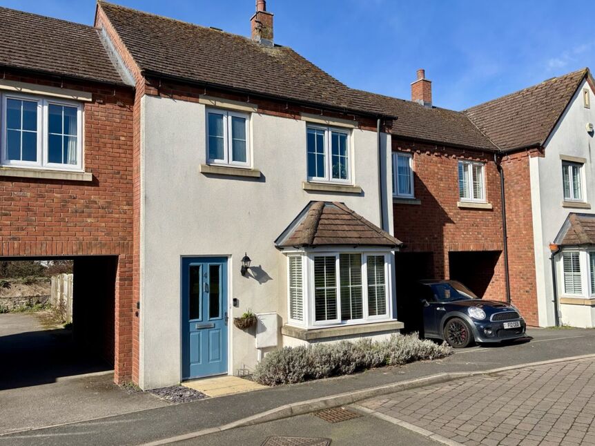 Main image of 4 bedroom Link Detached House for sale, Watsons Lane, Evesham, Worcestershire, WR11