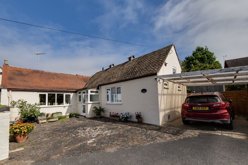 3 bedroom Semi Detached Bungalow for sale