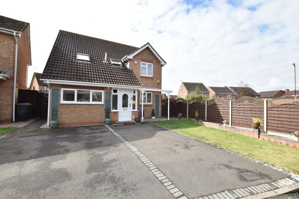 Main image of 4 bedroom Detached House for sale, St. Marks Close, Evesham, Worcestershire, WR11