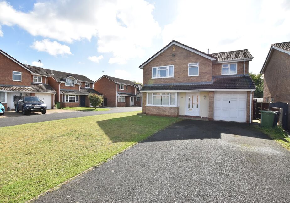 Main image of 4 bedroom Detached House for sale, Lavender Walk, Evesham, Worcestershire, WR11