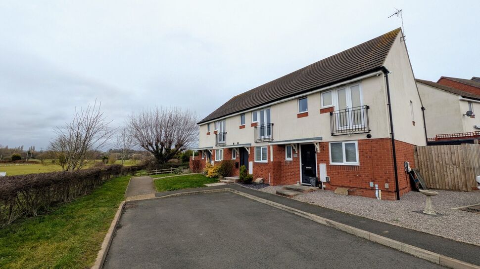 Main image of 3 bedroom Mid Terrace House for sale, Nursery Road, Evesham, Worcestershire, WR11