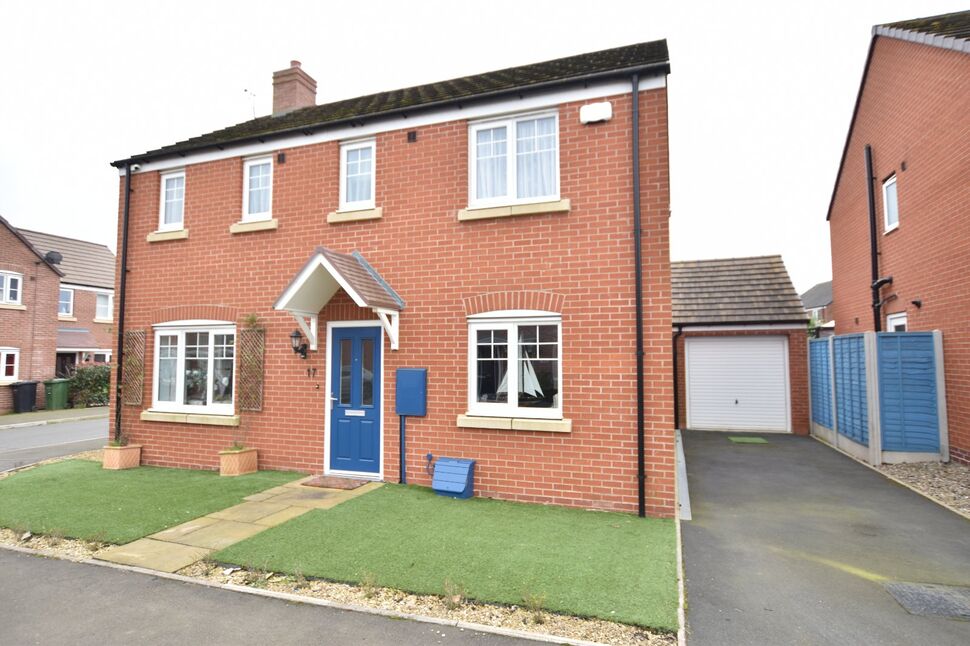 Main image of 3 bedroom Detached House for sale, Strawberry Place, Pershore, Worcestershire, WR10