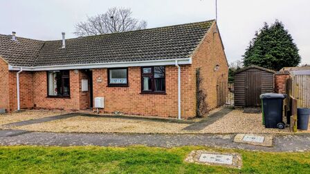 2 bedroom Semi Detached Bungalow for sale