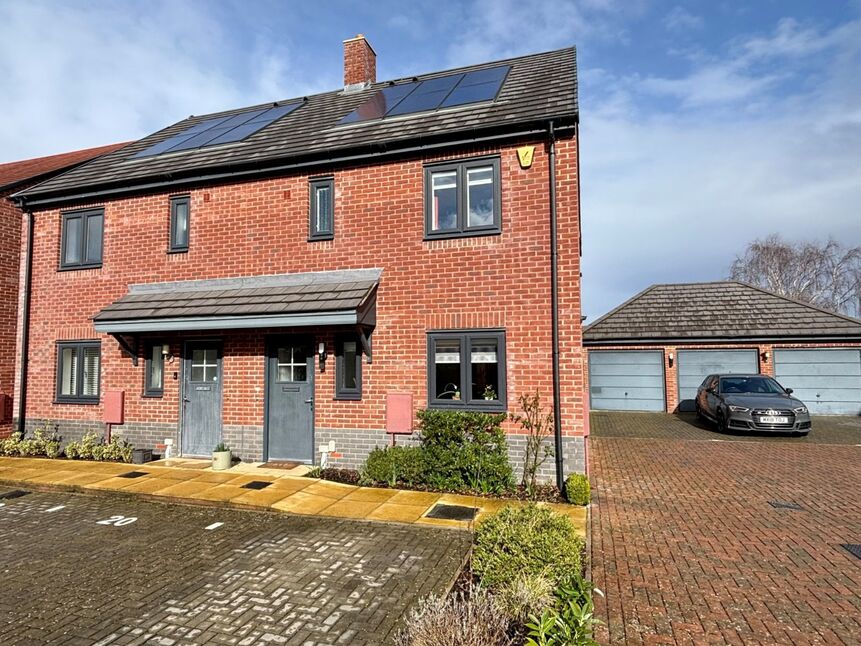 Main image of 3 bedroom Semi Detached House for sale, Brooklands Drive, Evesham, Worcestershire, WR11