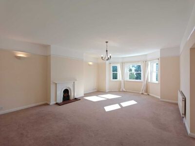 2 bedroom  Flat to rent